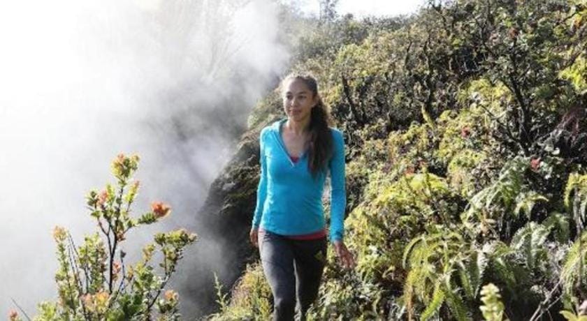 Volcano House Hotel in Volcano