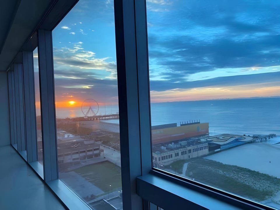 FantaSea Resorts at Atlantic Palace Hotel in Atlantic City