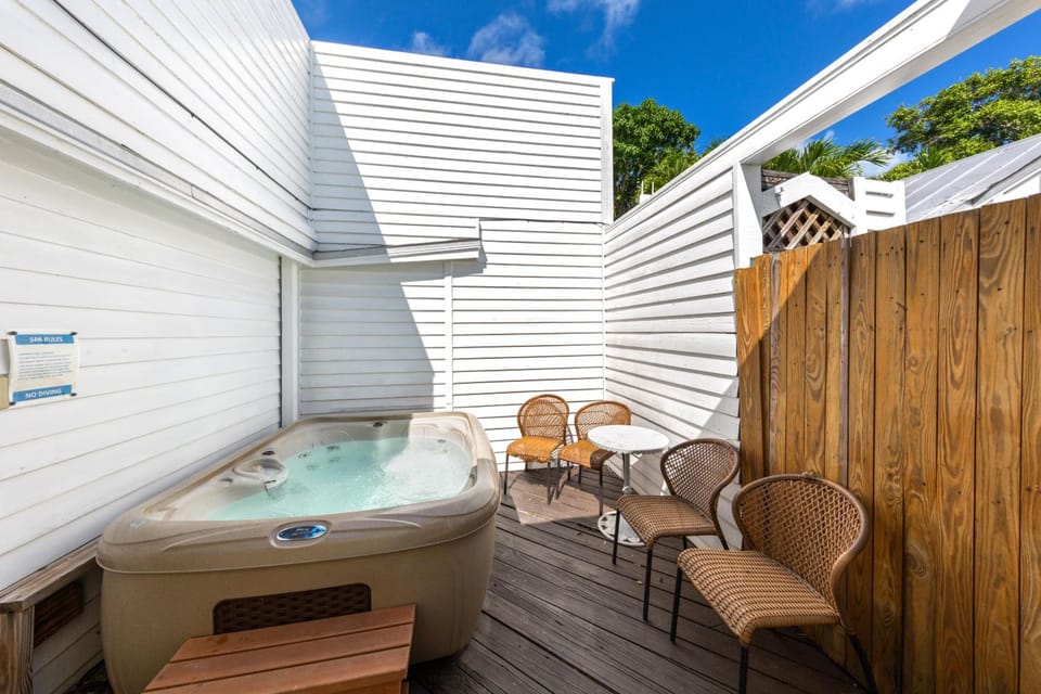 Wicker Guesthouse Inn in Key West