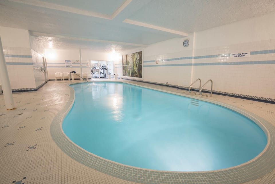 Royal Scot Hotel & Suites, Trademark Collection by Wyndham Hotel in Victoria