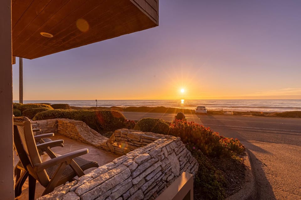Little Sur Inn Hotel in Cambria