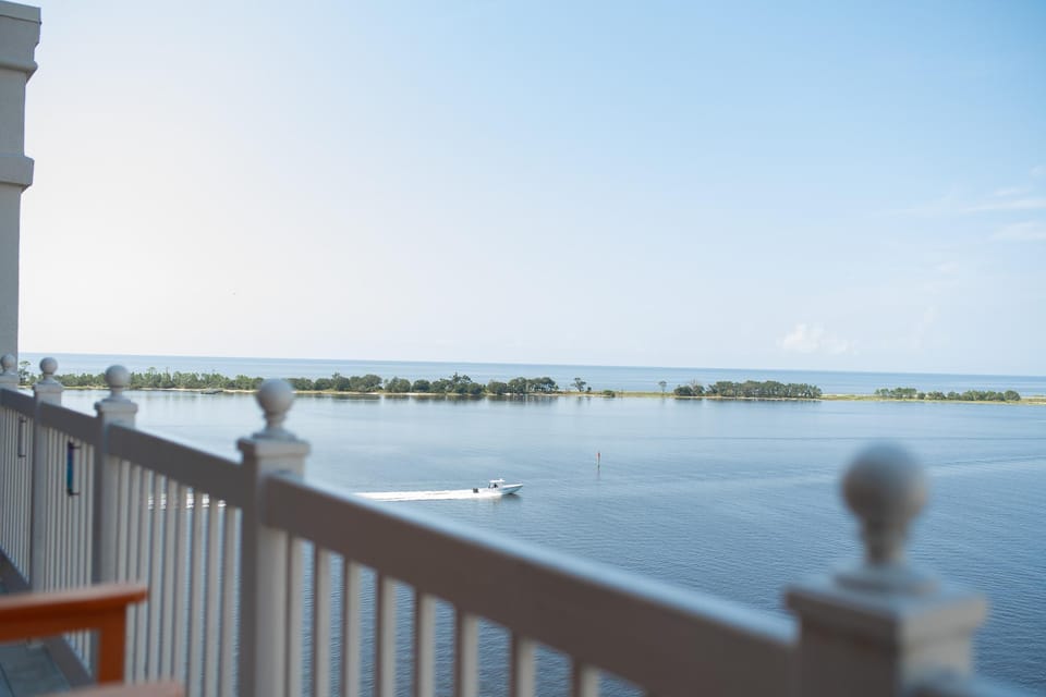 Margaritaville Resort Biloxi Hotel in Biloxi
