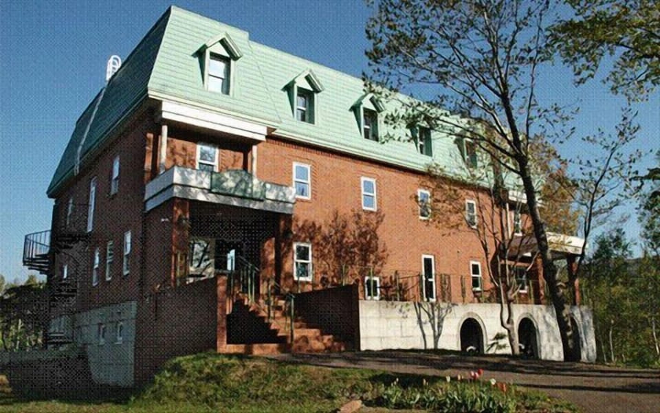 Niseko Freedom Inn Apartment hotel in Hokkaido Prefecture