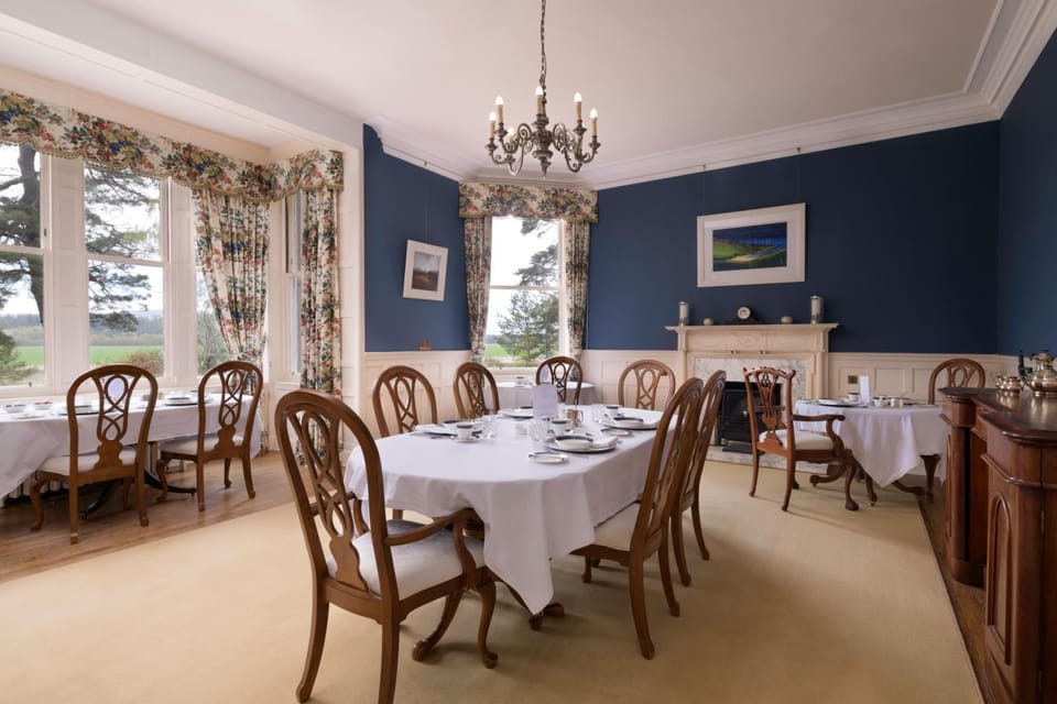 Lys-Na-Greyne Country House Hotel in Scotland