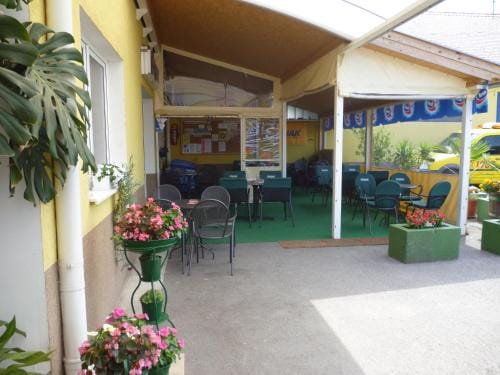 Moto klub Brod Inn in Slavonski Brod