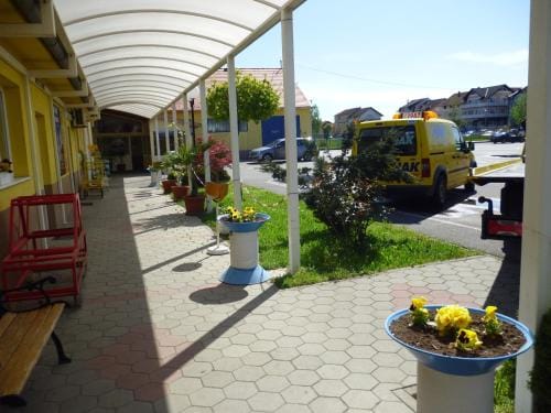 Moto klub Brod Inn in Slavonski Brod