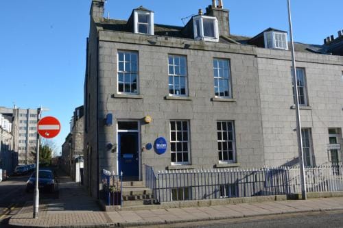 The Royal Crown Guest House Hotel in Aberdeen