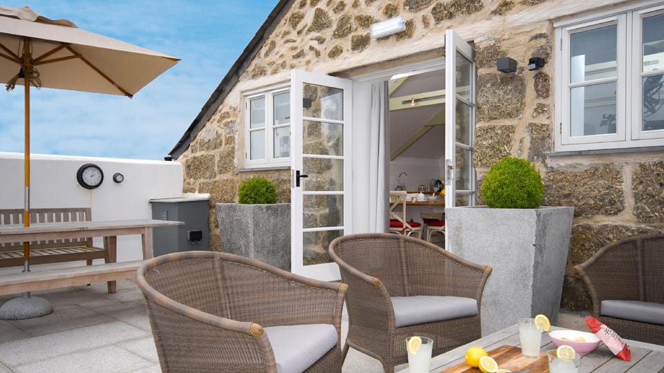 Saddle and Stable Rooms Hotel in Sennen