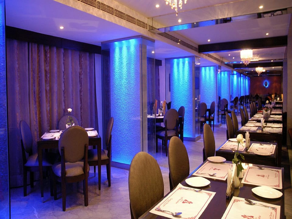 Hotel VT Paradise Hotel in Bengaluru