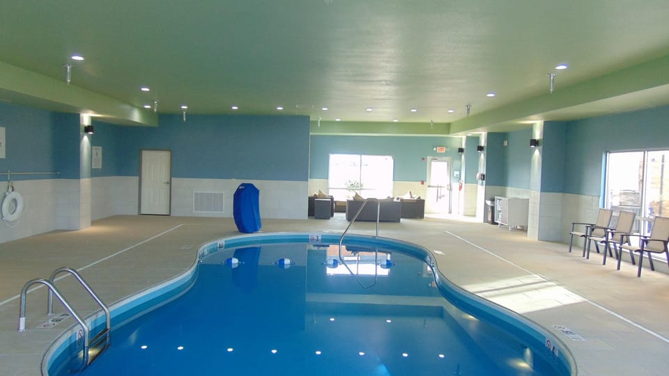 Holiday Inn Express & Suites Wapakoneta By IHG Hotel in Ohio