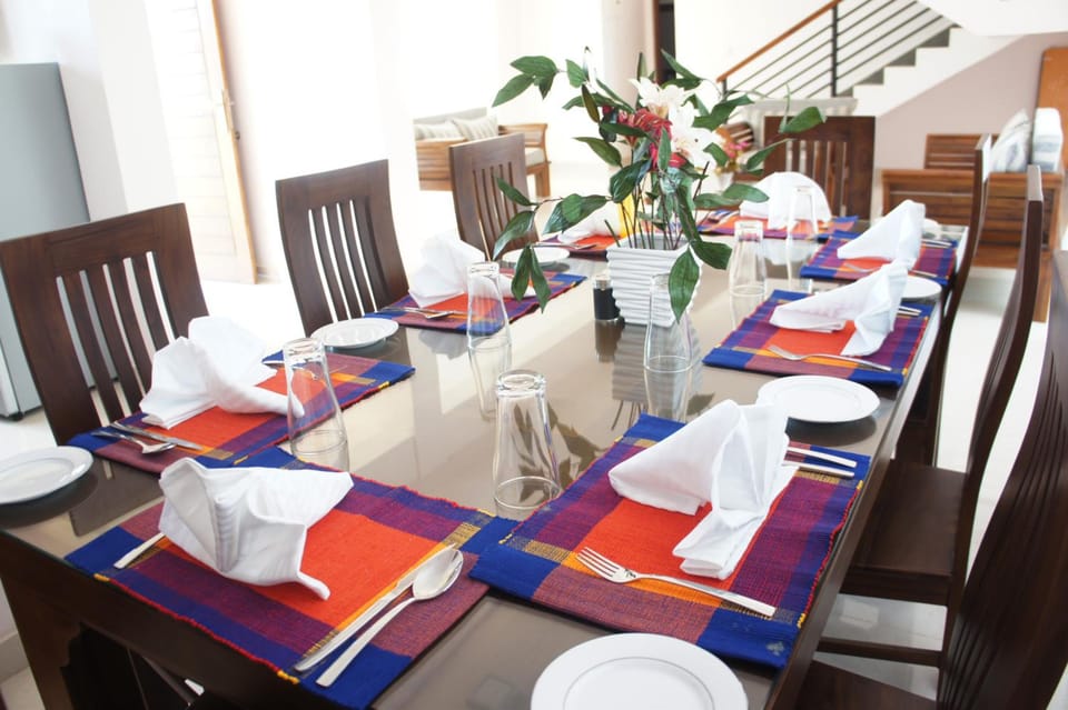 J's Villa Hotel in Nuwara Eliya