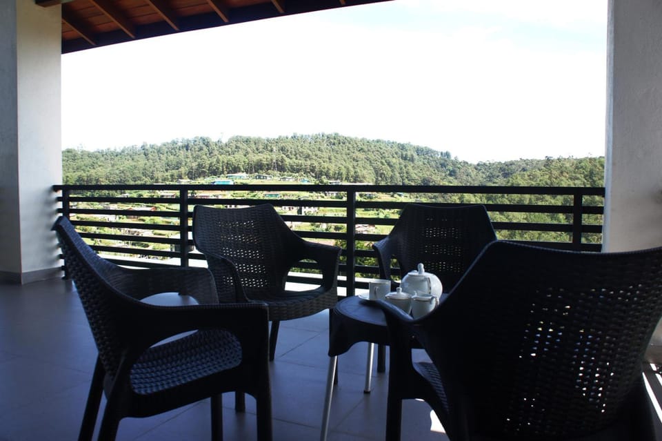 J's Villa Hotel in Nuwara Eliya