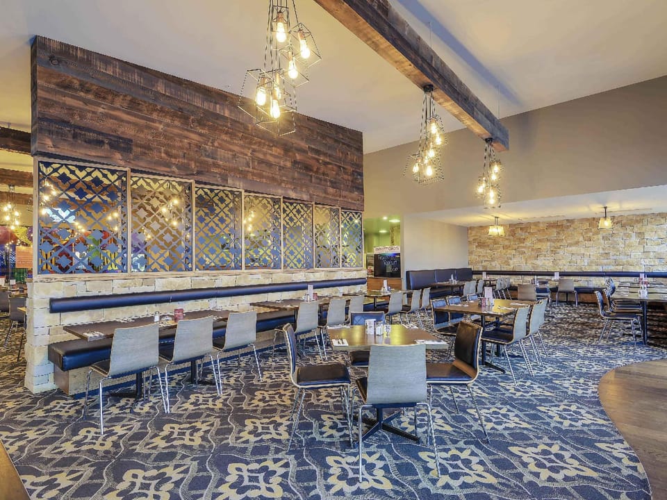 Mercure Warragul Hotel in Warragul