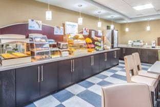 Holiday Inn Express & Suites Shawnee-Kansas City West By IHG Hotel in Shawnee