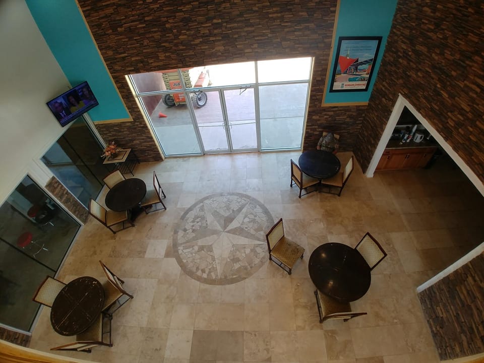 Howard Johnson Pecos Hotel in Pecos