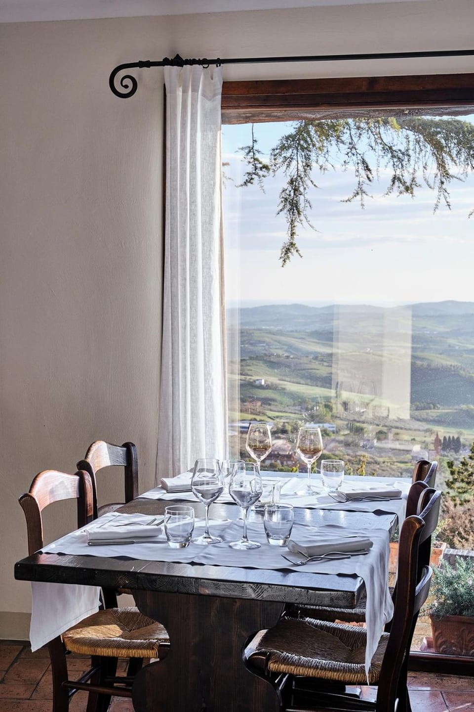 CASTELLO DI MONTEGRIDOLFO SPA RESORT Resort in Marche