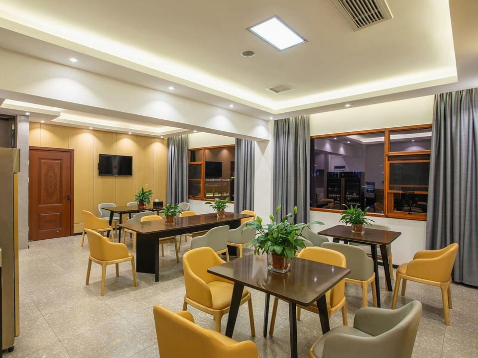IU Hotel Duyun Libo Ancient Town Hotel in China