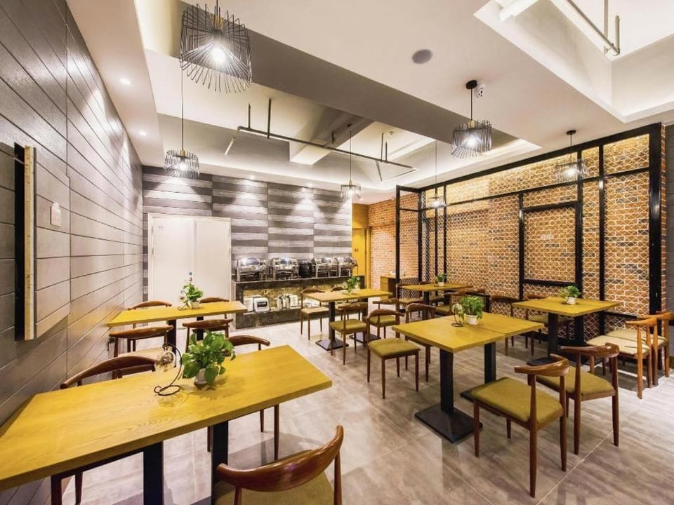 James Joyce Coffetel Changchun People's Square Hotel in China