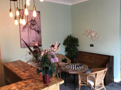 The Hawthornes Licensed Guest House Hotel in Selby