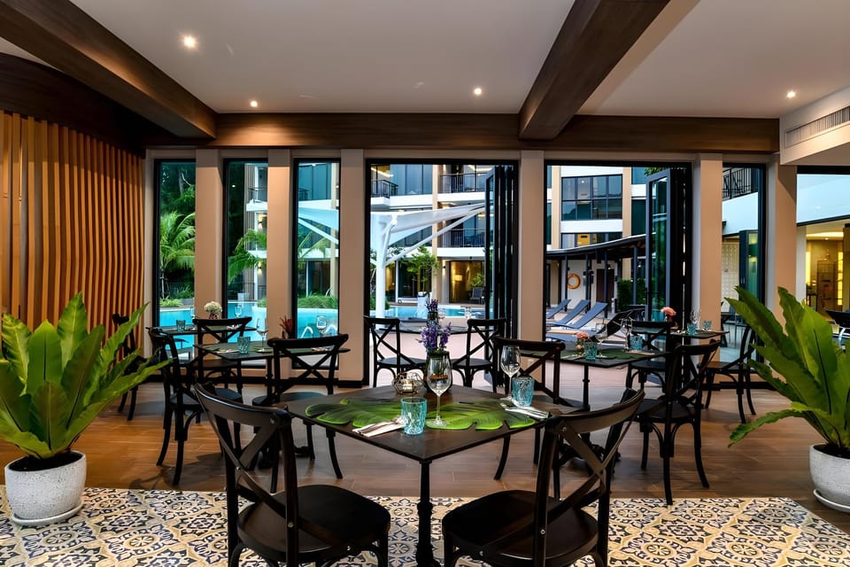 SKYVIEW Resort Phuket Patong Beach Hotel in Patong