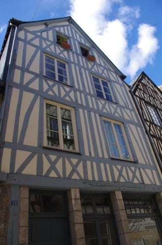 Une Chambre Dans L'atelier De R Hotel in Rouen