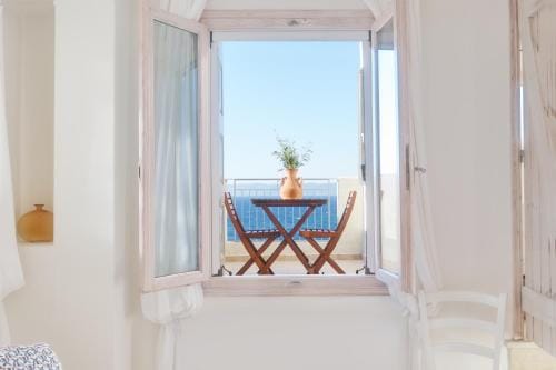 Little Bird Lesvos Hotel in Decentralized Administration of the Aegean