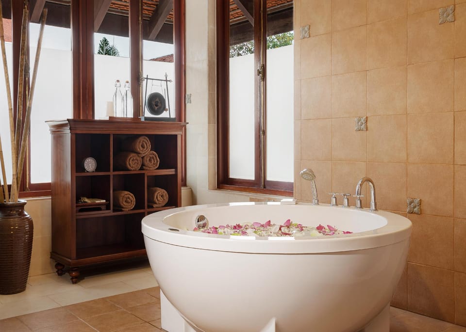 Anantara Angkor Resort Hotel in Krong Siem Reap