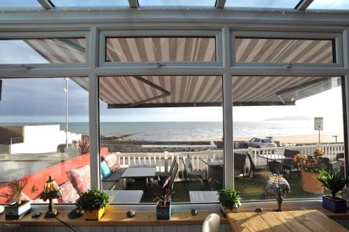 Sea View Guest House Hotel in Wales