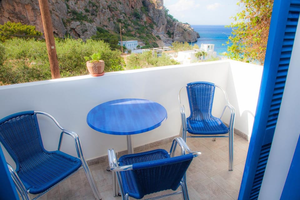 Blue Waves Studios Apartment hotel in Karpathos, 857 00, Greece