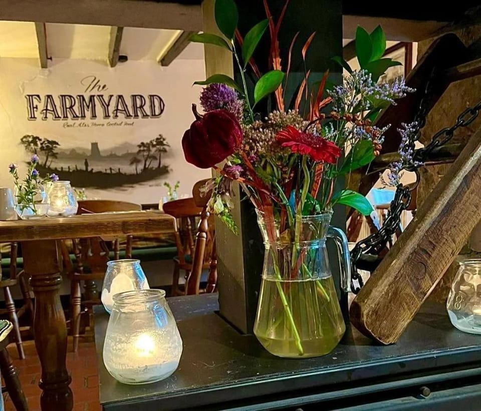 Farmyard Inn Inn in Derbyshire Dales District