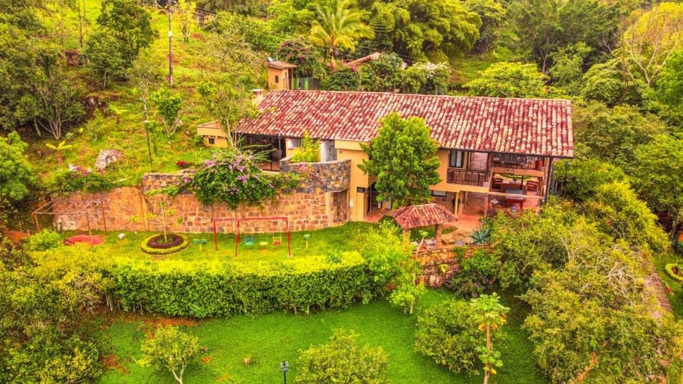 Hotel Casas de Campo El Ciruelo Lodge in Santander, Colombia