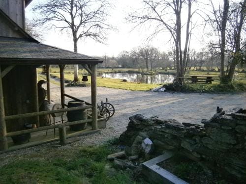 chambre d'hote atypique "West little ranch" chambre amerindienne Hotel in Finistere