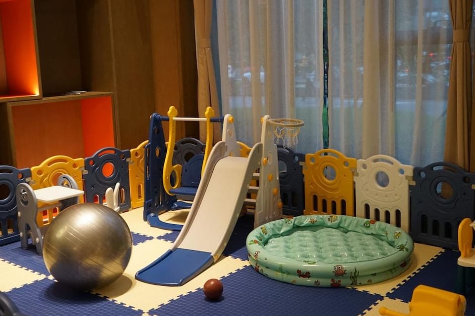 The QUBE Hotel Ningbo North Hotel in Zhejiang