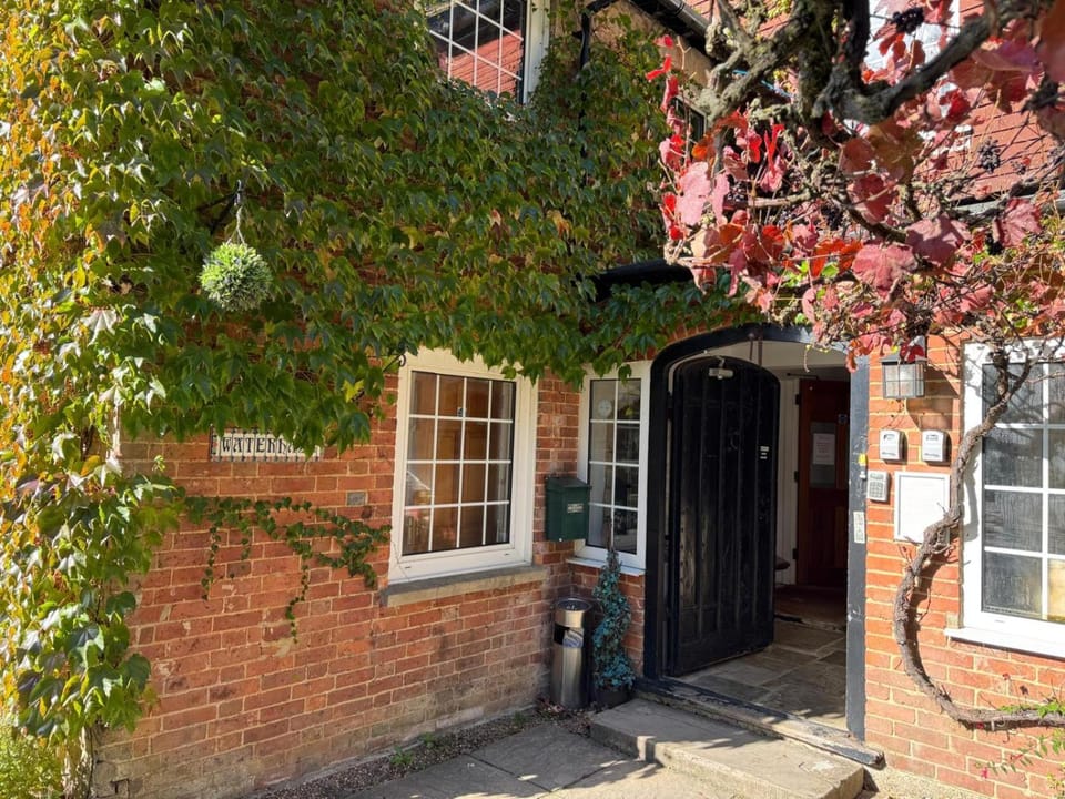 Trivelles Waterhall Country Hotel Apartment hotel in Mid Sussex District
