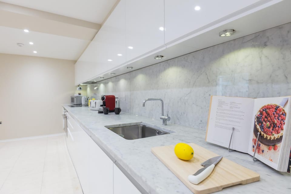 Urban Chic - Exeter Apartment hotel in City of Westminster
