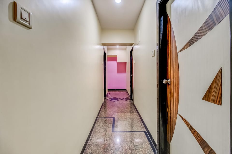 Hotel O Avenue Residency And Lodging Hotel in Maharashtra