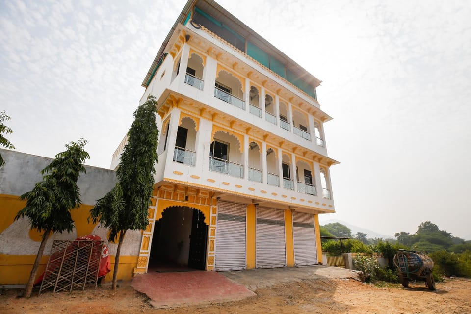 OYO Flagship 65920 Hotel Shree Daulatgarh Hotel in Udaipur
