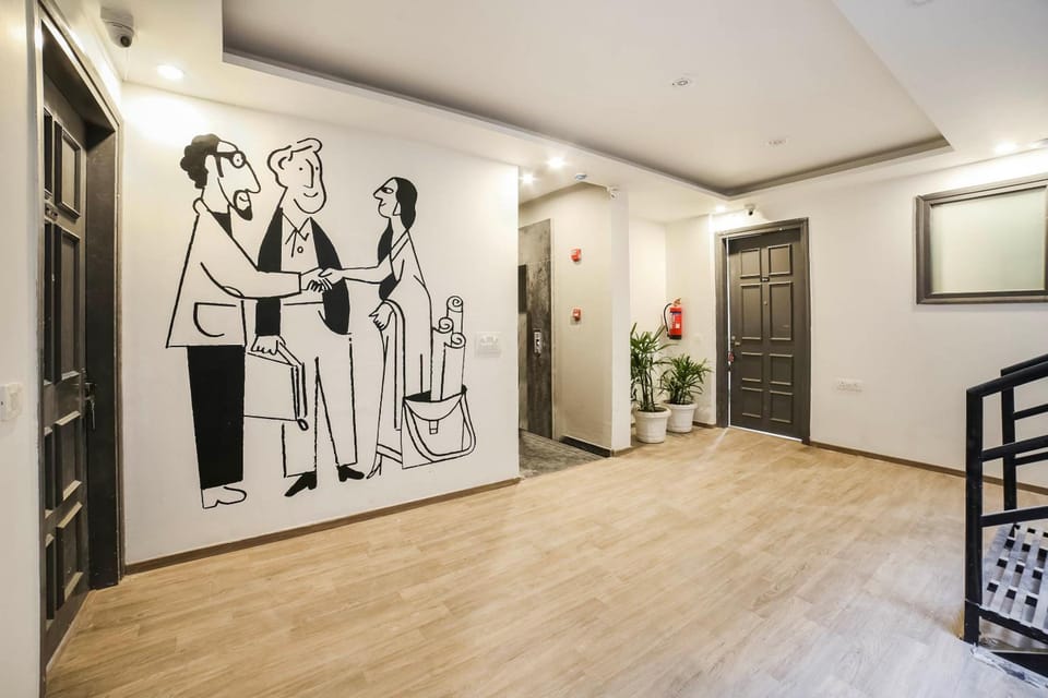 Super Townhouse Sector 46 Gurgaon Near Appu Ghar Hotel in Gurugram