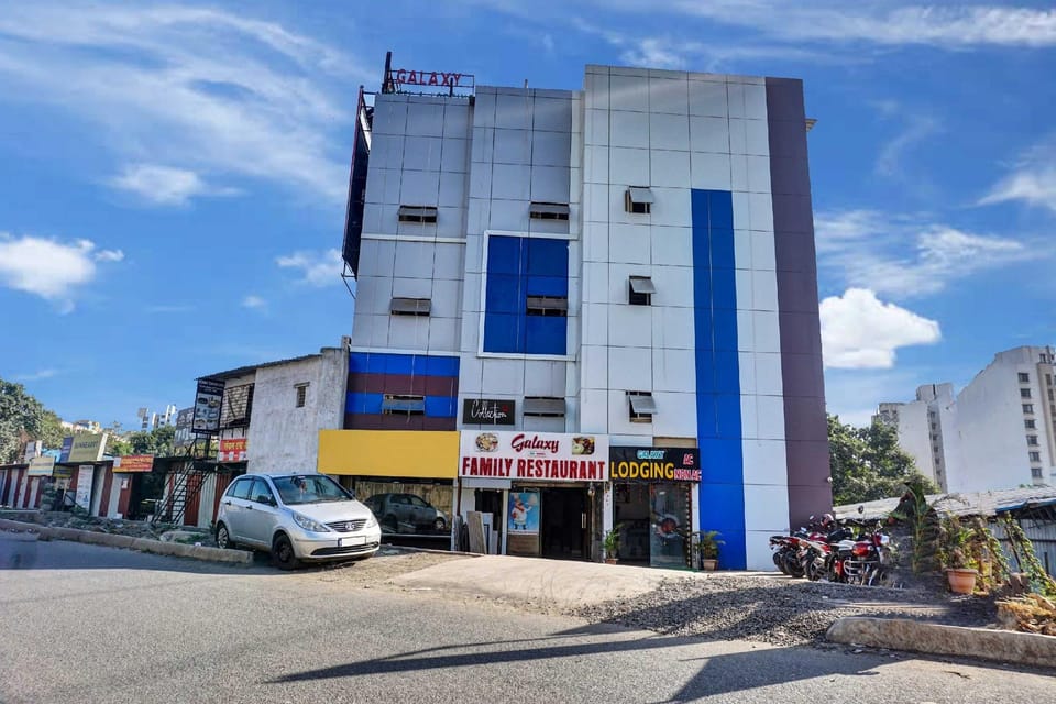 Hotel O Galaxy Lodging Hotel in Pune