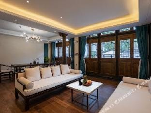 Wuyi Jingyuan Deefly Spring Boutique Hotel Hotel in Zhejiang