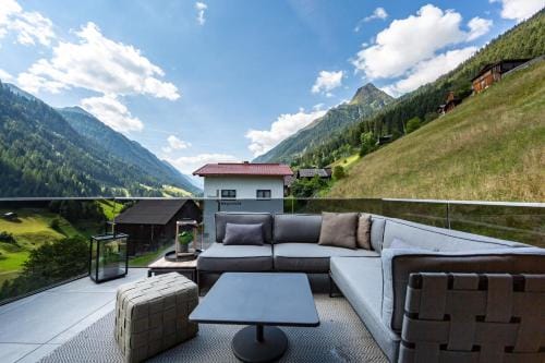 LUVA Resorts Kappl - Chalet K Hotel in Canton of Grisons