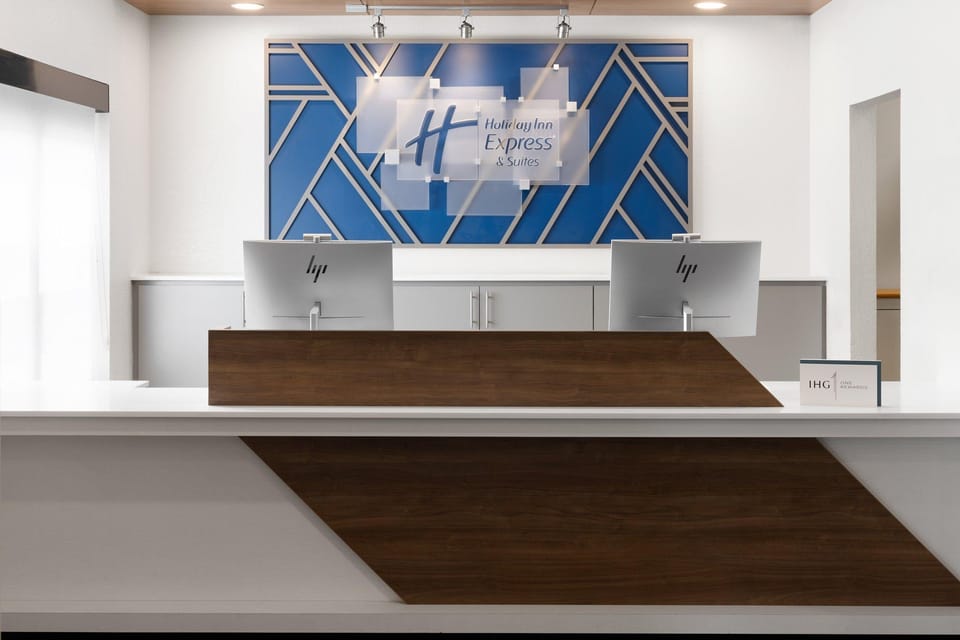 Holiday Inn Express & Suites Wyomissing By IHG Hotel in Reading