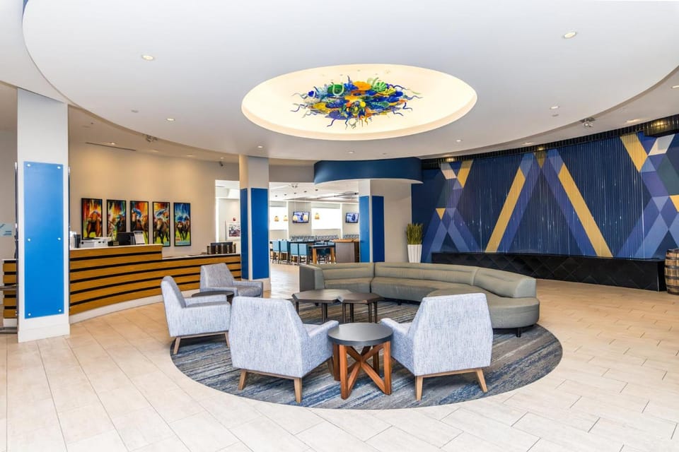 Holiday Inn Express & Suites Louisville Downtown By IHG Hotel in Louisville