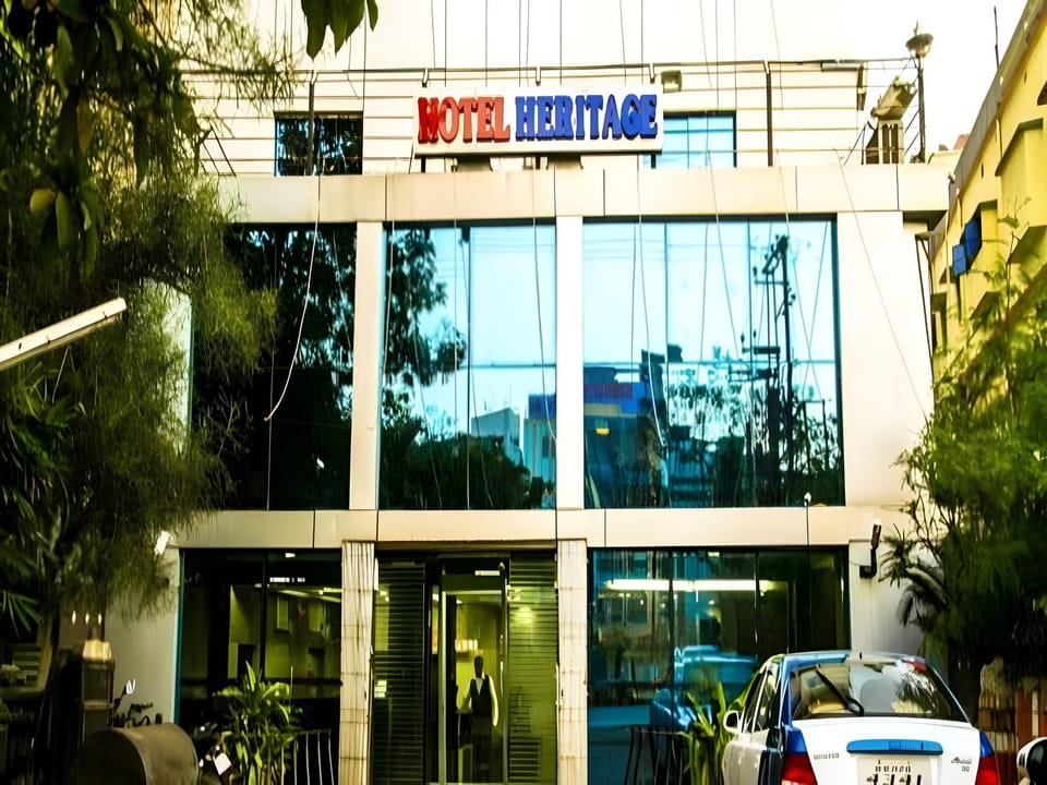 Hotel Heritage Hotel in Kolkata