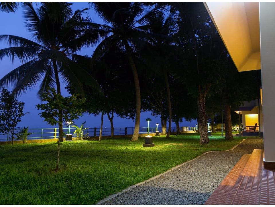 ILLIKKALAM Lakeside Cottages Hotel in Kumarakom