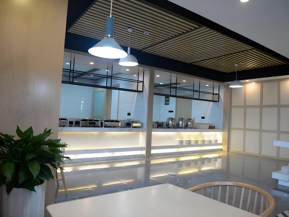 VX Hotel Xuzhou Gulou District Railway Station Sanhuan Dong Road Hotel in Jiangsu