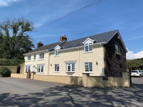 The Croft Guest House Hotel in Amroth