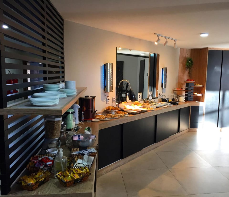 Giorni Hotel Boulevard Hotel in Resende