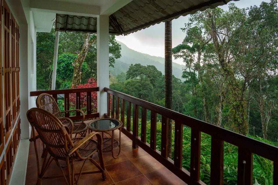 Bracknell Forest Munnar Hotel in Kerala