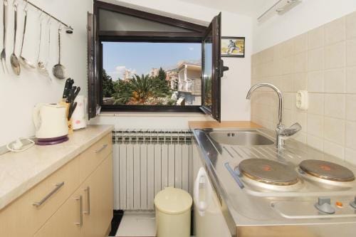 Obradovic rooms & apartments Hotel in Makarska
